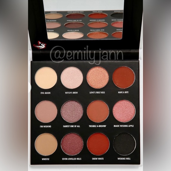 Snow White🍎Eyeshadow Palette - Picture 7 of 11